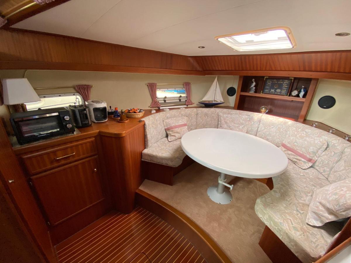 Luxusurlaub Auf Der Amavida Yacht / Scharmuetzelsee Bad Saarow Exterior photo