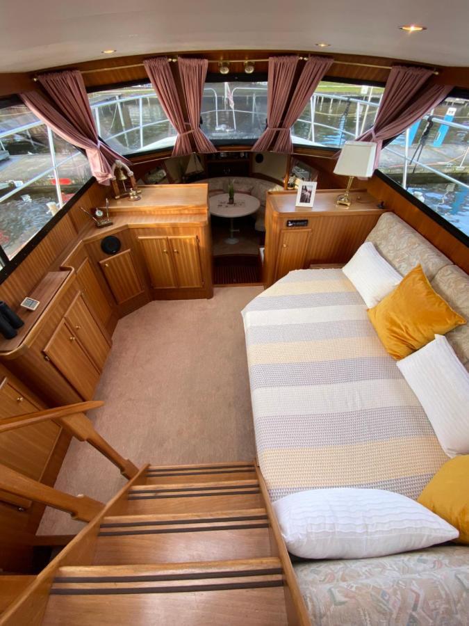 Luxusurlaub Auf Der Amavida Yacht / Scharmuetzelsee Bad Saarow Exterior photo